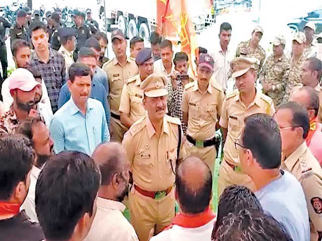 बुलढाणा शिवसेनेतील दोन गटांमध्ये राडा