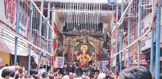 लालबागचा राजाचे ५० फुटी भव्य मंडप, मात्र सुरक्षेचं काय? मंडळाने खबरदारी घेतलीय का?