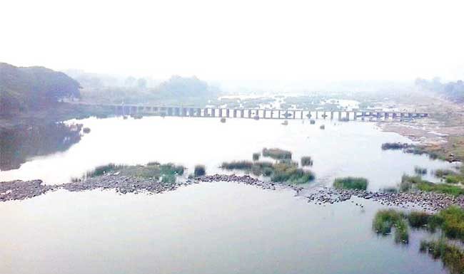 चला जाणूया नदीला...