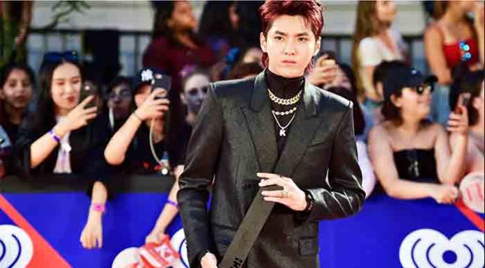 Kris Wu : घरी बोलवून २५ मुलींवर बलात्कार करणा-या गायकाला १३ वर्षांची शिक्षा