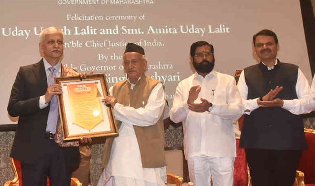 राजभवनात झाला सरन्यायाधीश लळीत यांचा सत्कार