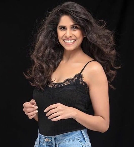 Sai Tamhankar : सई ताम्हणकर झळकणार हिंदी वेबसिरीज 'डब्बा कार्टेल'मध्ये!