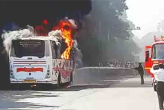 आज पुन्हा शिवशाही बस जळून खाक