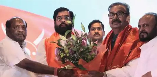 संसदेच्या गटनेतेपदी गजानन किर्तीकर!