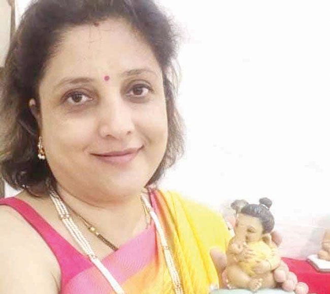 शोभेच्या वस्तूंनी घर सजविणारी ‘हेमांगी’