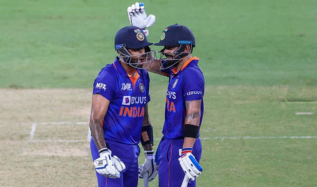 T-20 : टी-२० इलेव्हनमध्ये विराट, सूर्या