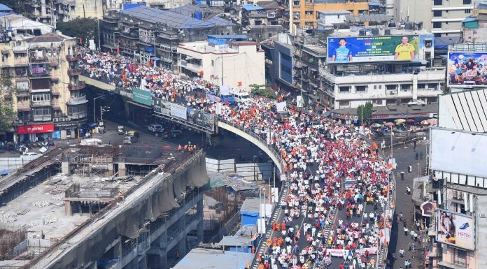 महाआघाडीचा छोटा मोर्चा...