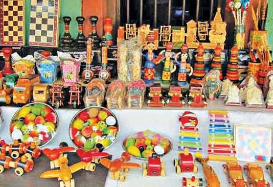 Culture bond : सावंतवाडीचा मूर्त वारसा - लाकडी खेळणी