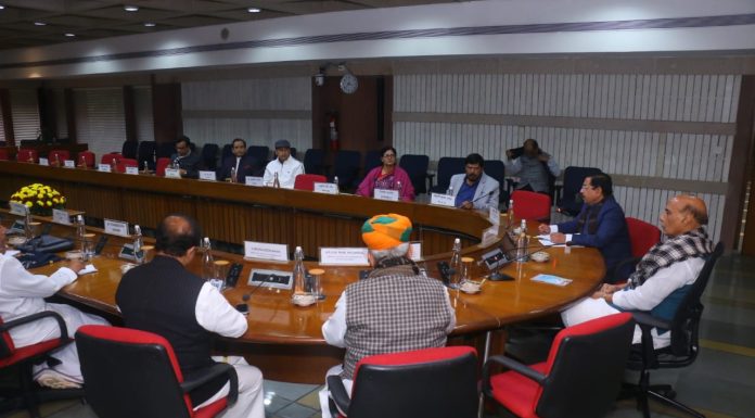 प्रमोशन मध्ये रिझर्वेशन लागू करण्यासाठी केंद्र सरकारने कायदा करावा