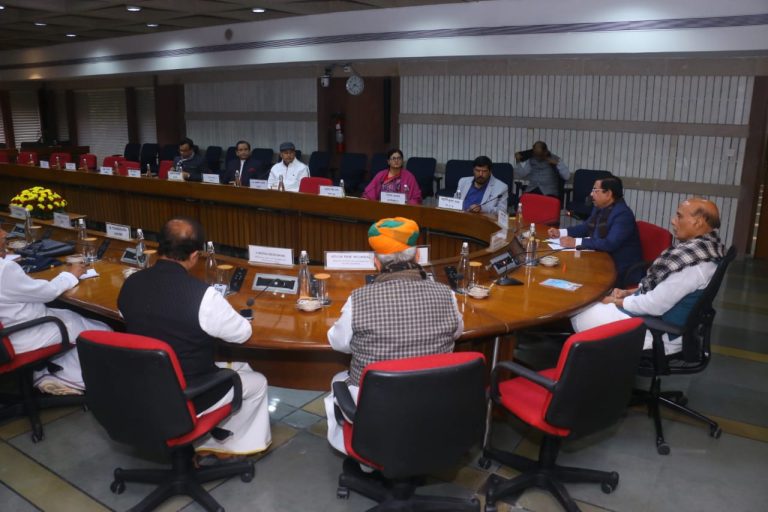 प्रमोशन मध्ये रिझर्वेशन लागू करण्यासाठी केंद्र सरकारने कायदा करावा