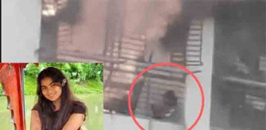 SHOCKING VIDEO : आगीमुळे बाल्कनीत अडकलेली मुलगी जिवंत जळाली