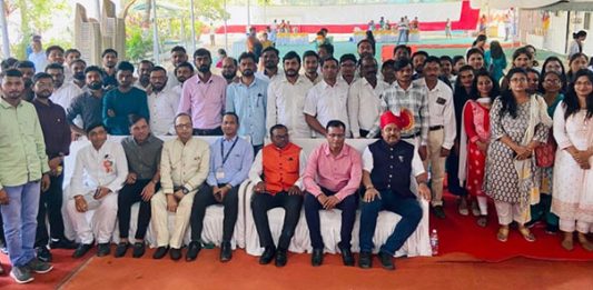 आरोग्य अधिकाऱ्यांची दिसली एकजूट