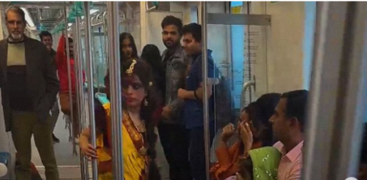 धावत्या मेट्रोत तिच्यात शिरलं मोंजुलिकाचं भूत अन् मग...