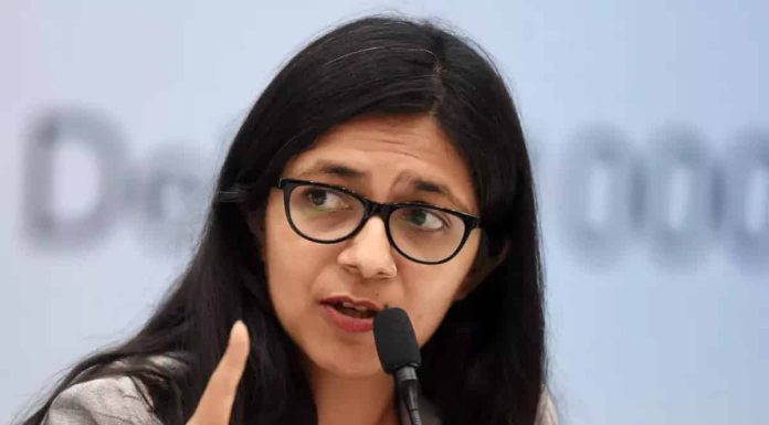 रिअॅलिटी चेक करणा-या महिला आयोगाच्या अध्यक्षांशी गैरवर्तन!