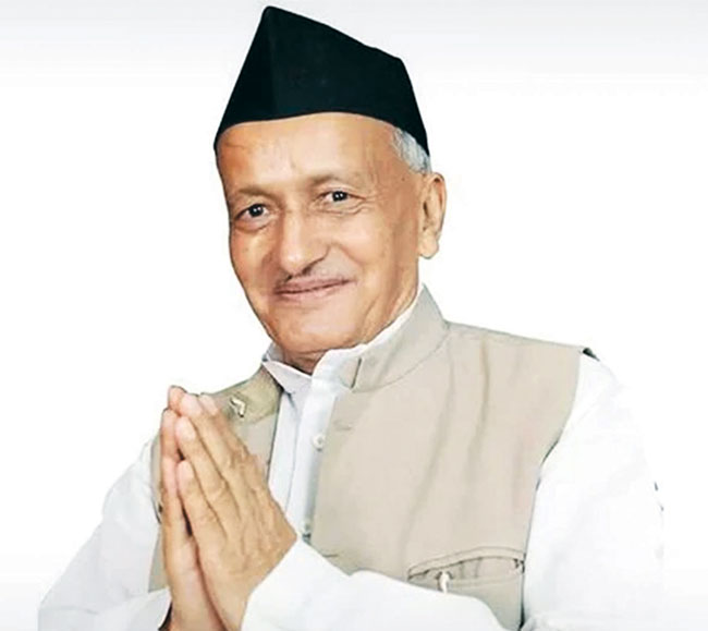 कोश्यारी राजभवनाला कंटाळले……
