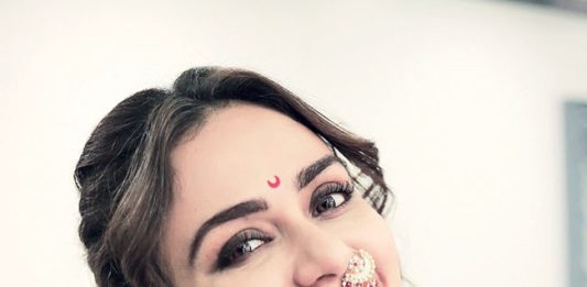 Amruta Khanvilkar : दिवाळीच्या मुहूर्तावर अमृताने दाखवली नव्या घराची झलक!