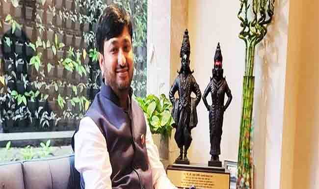विधान परिषदेच्या प्रतोद पदी विप्लव बजोरिया यांची नियुक्ती