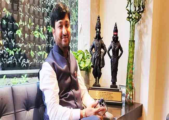 विधान परिषदेच्या प्रतोद पदी विप्लव बजोरिया यांची नियुक्ती
