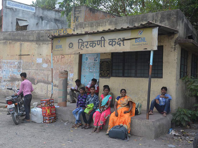 बस स्थानकांमध्ये हिरकणी कक्षांची दुरवस्था