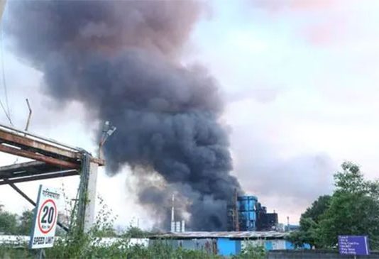 जिंदाल कंपनीच्या आगी प्रकरणी सात जणांवर गुन्हा दाखल