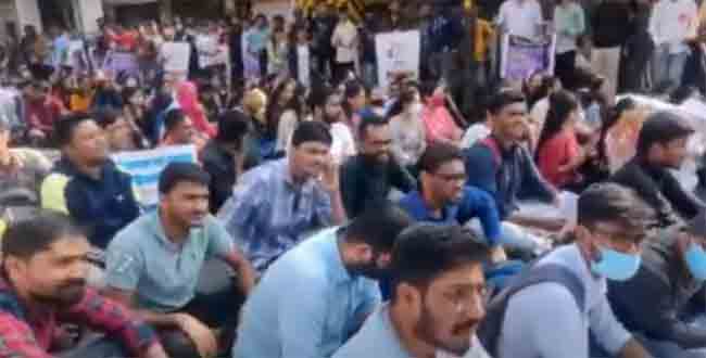 एमपीएससीचे विद्यार्थी पुन्हा रस्त्यावर!