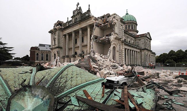 न्यूझीलंड भूकंपाने हादरले