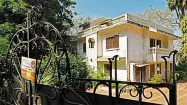 आर. के. स्टुडिओनंतर राज कपूर यांचा बंगला विकला