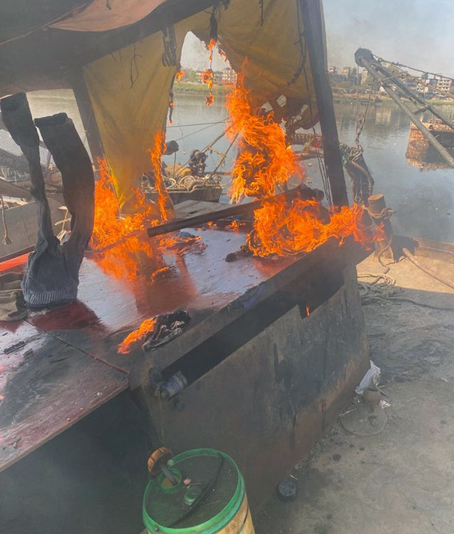 अनधिकृत रेती उत्खननावर धडक कारवाई