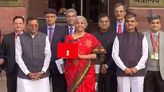 Budget 2023 Updates : जगभरात मंदीचे सावट, पण भारतीय अर्थव्यवस्था योग्य मार्गावर