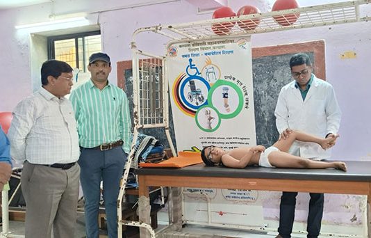 कल्याणमध्ये दिव्यांग विद्यार्थ्यांसाठी मोजमाप शिबीर