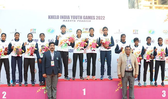 रिले शर्यतीत महाराष्ट्राच्या मुलींना विजेतेपद