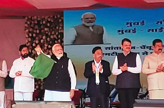 Vande Bharat express : पंतप्रधान मोदी आज करणार मुंबई-गोवा वंदे भारत एक्स्प्रेसचे उद्घाटन