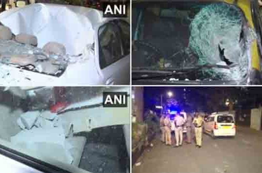 वरळीत बांधकाम सुरु असलेल्या इमारतीच्या ४२व्या मजल्यावरून दगड कोसळल्याने दोन पादचाऱ्यांचा जागीच मृत्यू; वाहनांचाही चुराडा