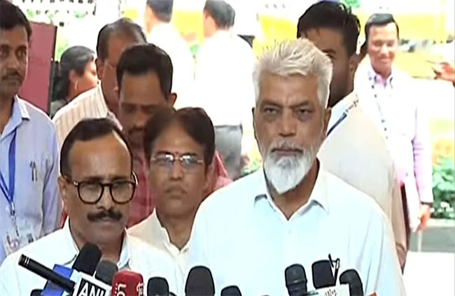 Reservation : कुणबी प्रमाणपत्र घेऊन काय दिवे लावले? किती जणांना फायदा झाला?