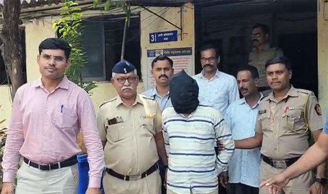 नागरिकांना लुटणाऱ्या तोतया पोलिसाला अटक