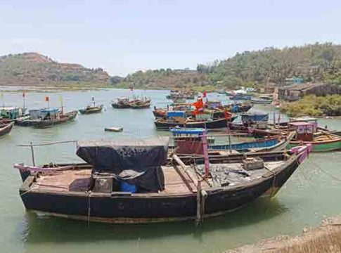 मत्स्य विद्यापीठ कोकणातच व्हायला हवे