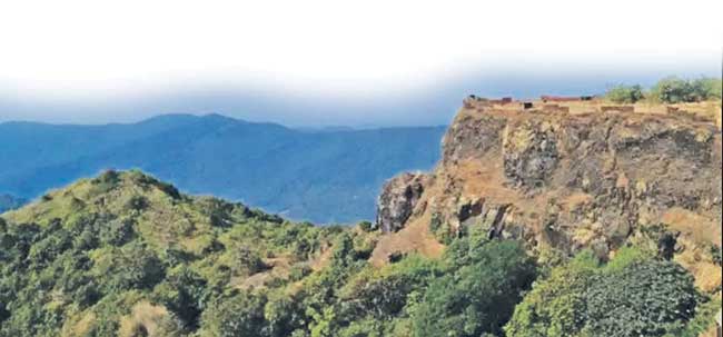 रत्नागिरीत आढळला ‘रामगड’ किल्ला