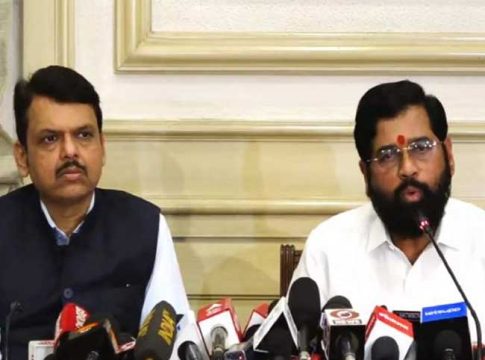 राहुल गांधींच्या सावरकरांवरील टीकेनंतर मुख्यमंत्री अ‍ॅक्शन मोडवर, आता रस्त्यावर उतरणार