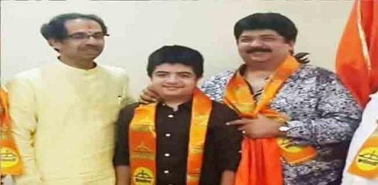 अनिल जयसिंघानीचा उद्धव ठाकरेंबरोबरचा फोटो व्हायरल