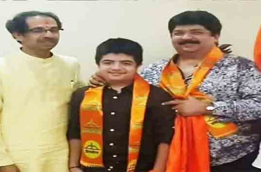 अनिल जयसिंघानीचा उद्धव ठाकरेंबरोबरचा फोटो व्हायरल