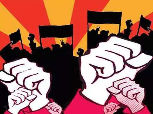वेठीस धरणारा संप!