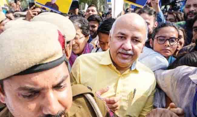 सीबीआयच्या रडारवर 'आप'