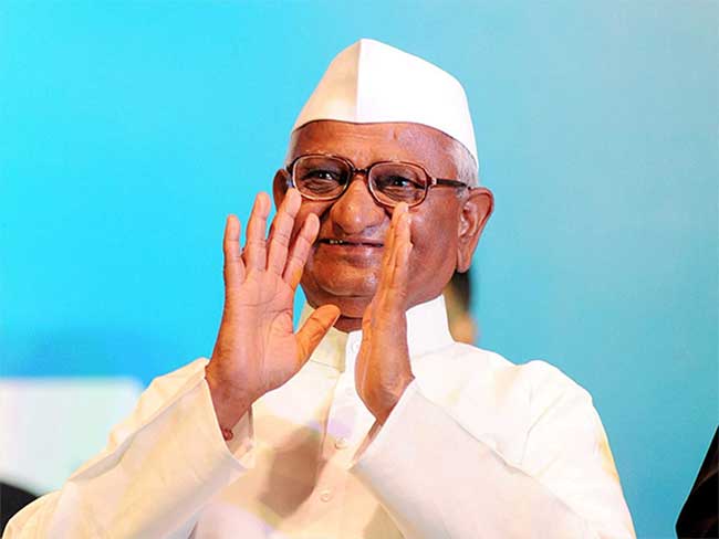 अण्णा हजारेंना धमकी! महाराष्ट्रात खळबळ, धमकी देणारा माणूस आहे….