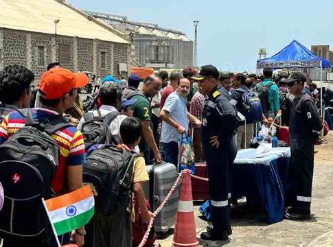 सुदानमध्ये अडकलेल्या भारतीयांची दुसरी तुकडी सुखरूप परतली