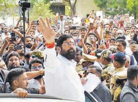 ठाणे म्हणजे वरळी नव्हे