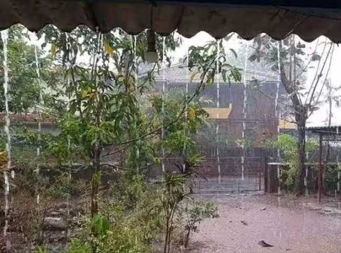 महाबळेश्वरमध्ये पावसाने पर्यटकांची दाणादाण, तर राज्यात पुढील चार दिवस उष्णतेपासून सुटका