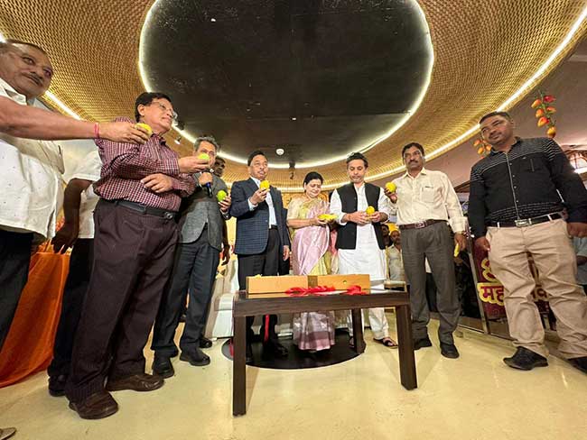 समृद्ध कोकण शेतकरी संघटना आयोजित आंबा महोत्सवाचे केंद्रीय मंत्री नारायण राणे यांच्या हस्ते उद्घाटन…पाहा क्षणचित्रे