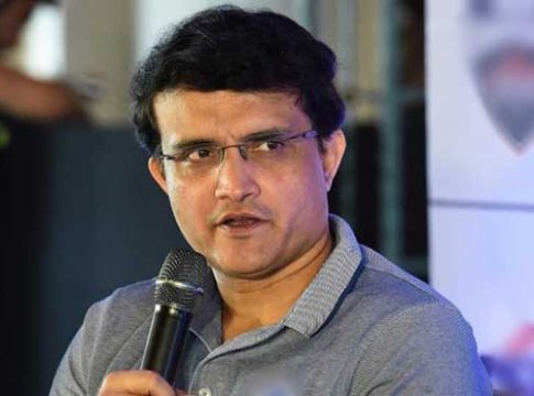 आम्हाला नशीबाने साथ दिली