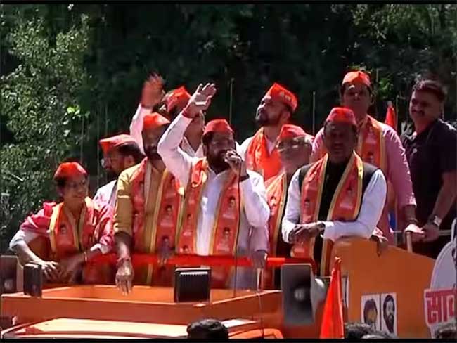 ठाण्यात मुख्यमंत्र्यांचा एल्गार! म्हणाले सावरकरांचा अपमान….