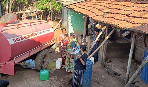 वाड्यातील परळी गावकऱ्यांची पाण्यासाठी वणवण